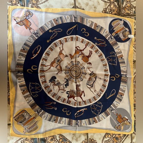 Scarf Carre 90 Chevaux De Trait 418 Equestrian Silk Scarf preppy boho chic satin - Picture 3 of 6